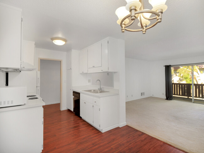 Photo - 1327 Webster St Condo Unit B306