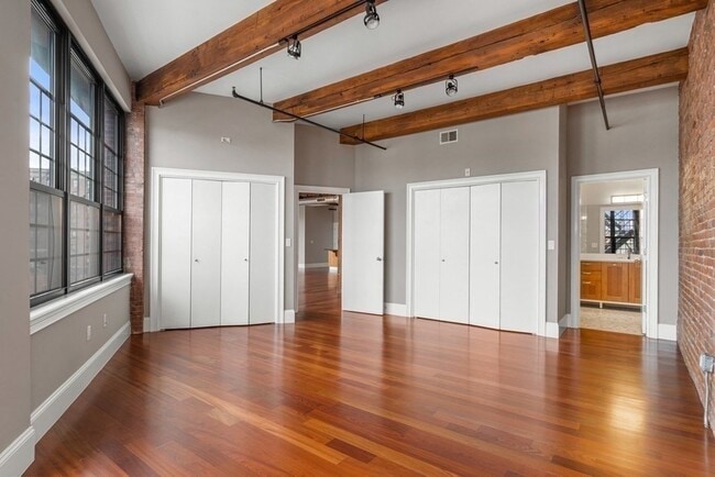 Photo - 126 N Washington St Unidad 3