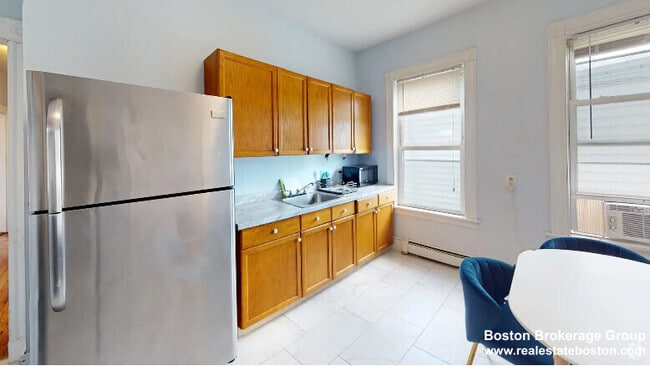 Building Photo - 61 Crescent Ave Unit 3 Rental