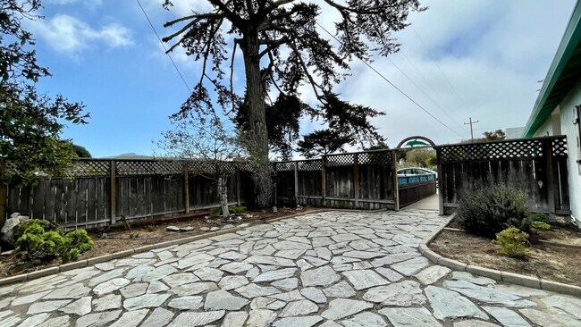 Photo - 822 Santa Maria Ave Unidad B