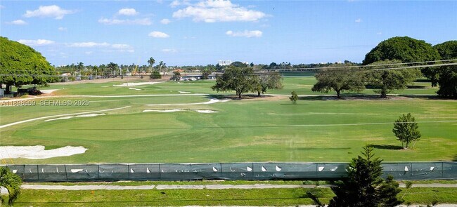 Building Photo - 1701 Buchanan St Unit 402