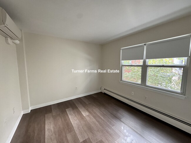 Photo - 693 Parker St Unit C