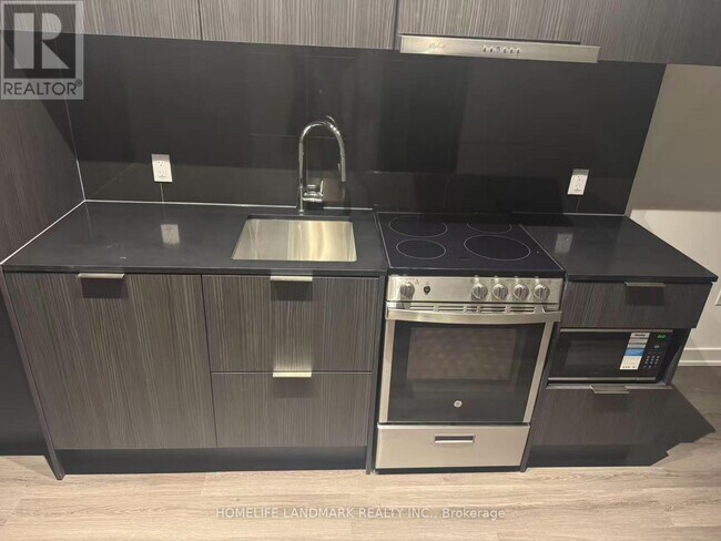 Photo - 448 Burnhamthorpe Rd W Unit 3601