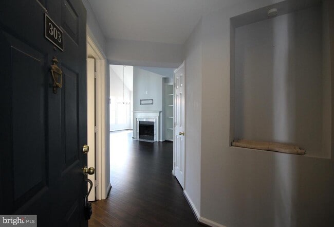 Photo - 46598 Drysdale Terrace Unit 303