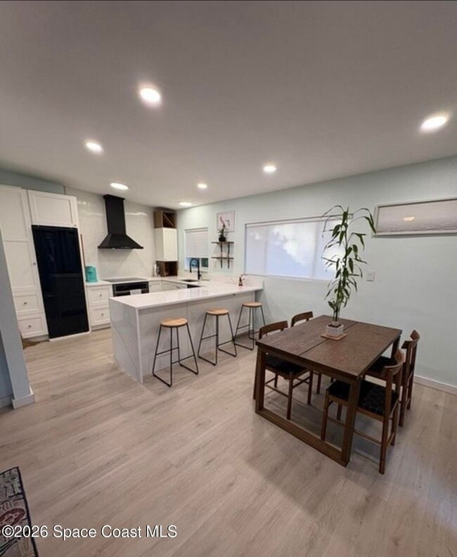 Photo - 7705 Poinsetta Ave