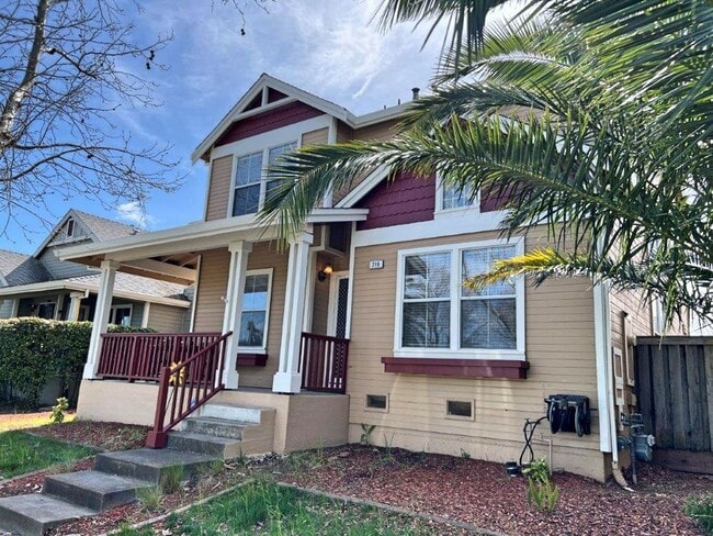 Photo - Modern 4 Bedroom 3 Bath Close to Marina Suisun City *Star Rentals