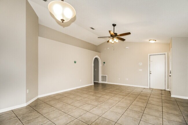 Photo - 8706 Claiborne Ct