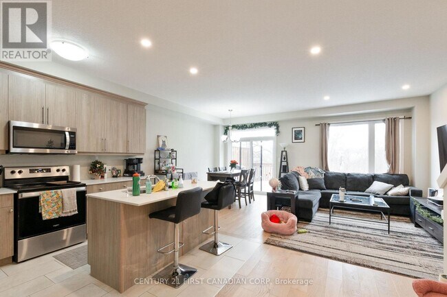 Photo - 177 Edgevalley Rd