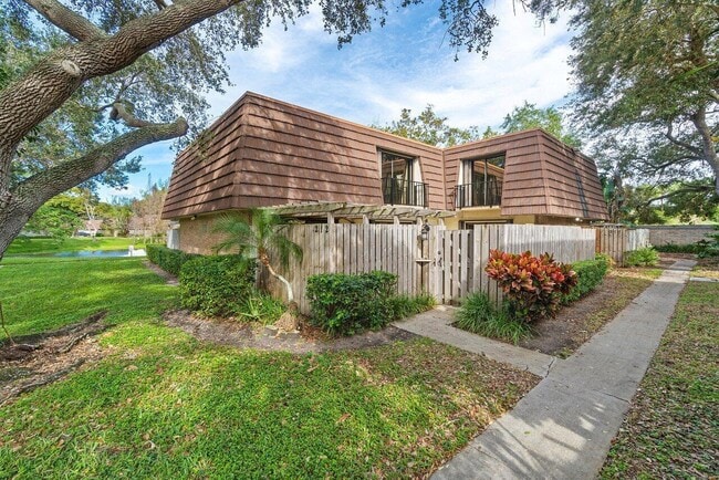 Building Photo - 212 2nd Ln