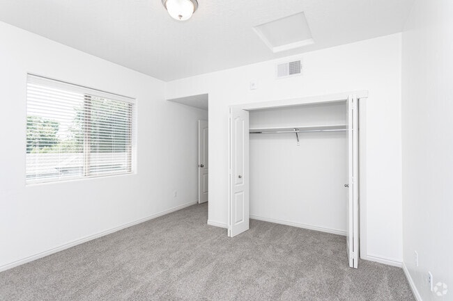 Photo - Sleepy Hollow Apartments