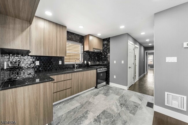 Photo - 1117 Chestnut St