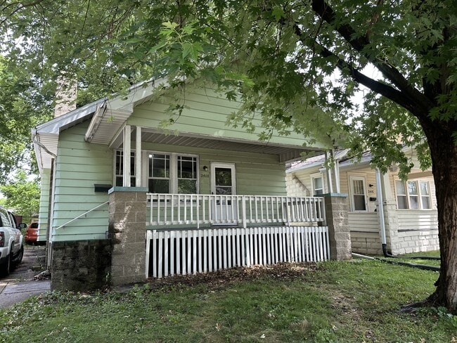Building Photo - 2418 N Peoria Ave Rental