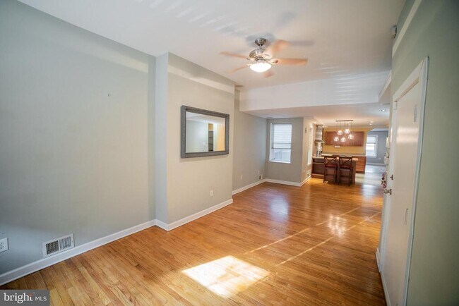 Photo - 1917 Poplar St Unit 1
