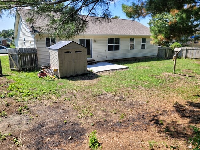 4 Spring Hill Cir