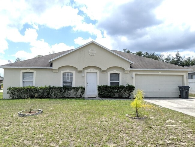 Building Photo - 1907 Manatee Dr