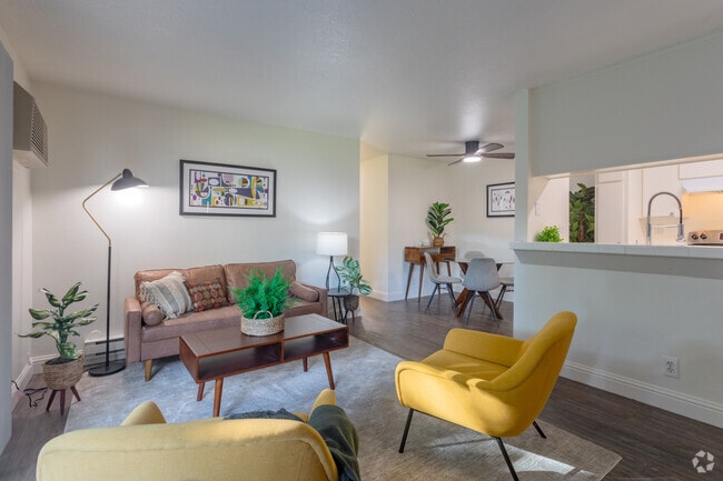 2BR, 2BA - 820 - Living Room