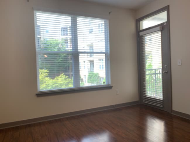 Photo - 390 17th St Unidad 3057