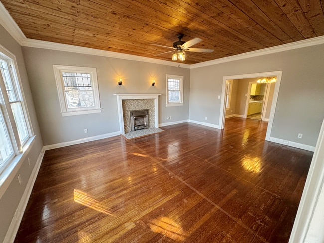 739 E Highland Blvd