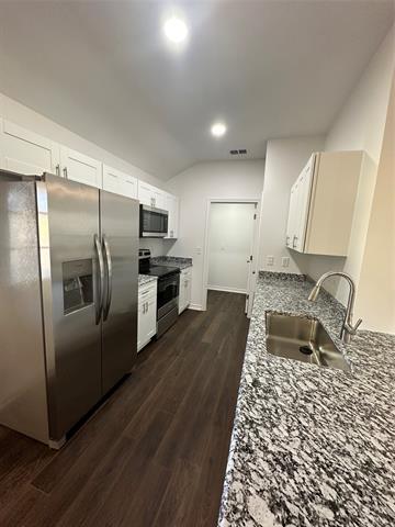 Photo - 1989 W Bond St