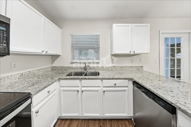 Photo - 331 Valley Edge Dr