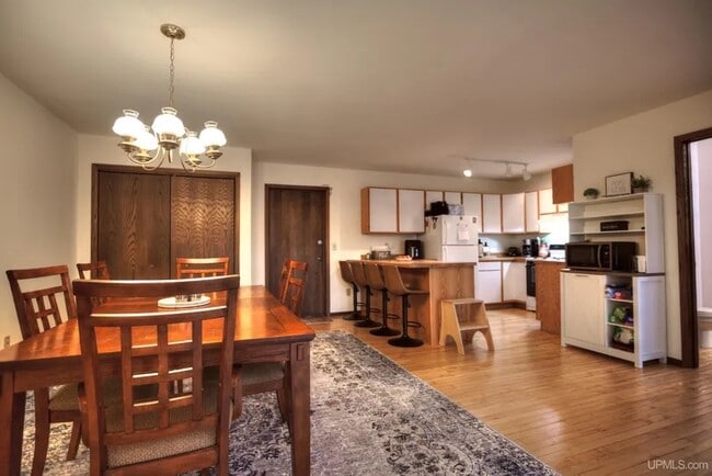 Photo - 100 S Marquette St