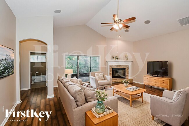 Photo - 652 Reflection Cove Rd