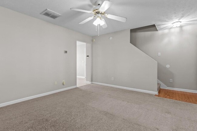 Photo - 2284 Oakland Spring Dr