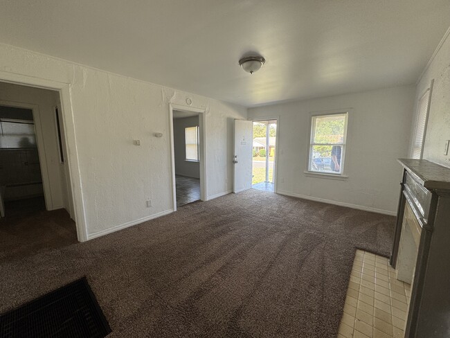 Photo - 2108 NE 18th St