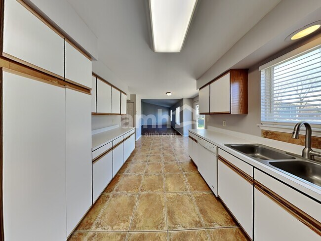 Photo - 13752 S Jonesport Cir