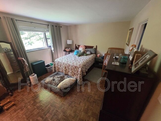 Photo - 30 Edgemont Rd