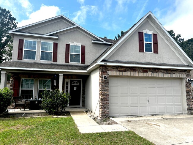Building Photo - 3/2 with fenced in yard!