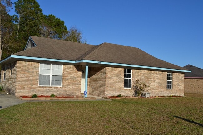 Building Photo - Home For Rent