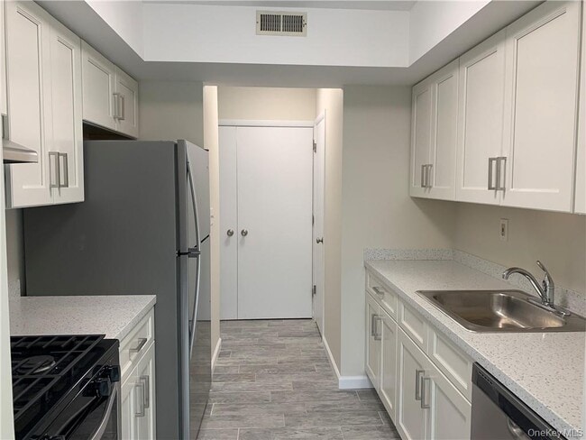 Photo - 3607 Whispering Hills Dr