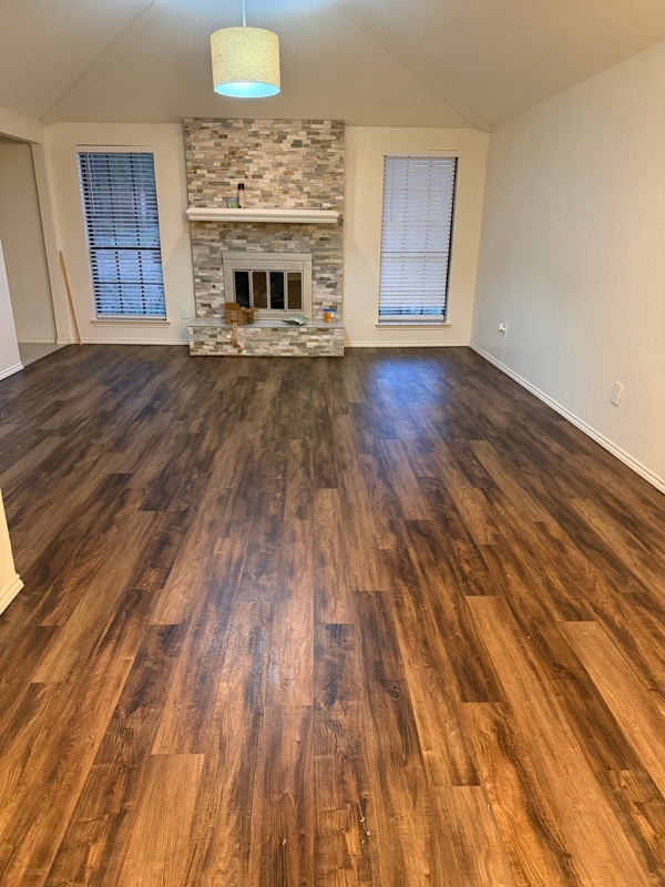 Photo - 903 Teakwood Ln