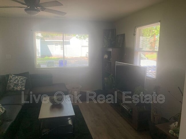 Photo - 8302 Glen Myrtle Ave