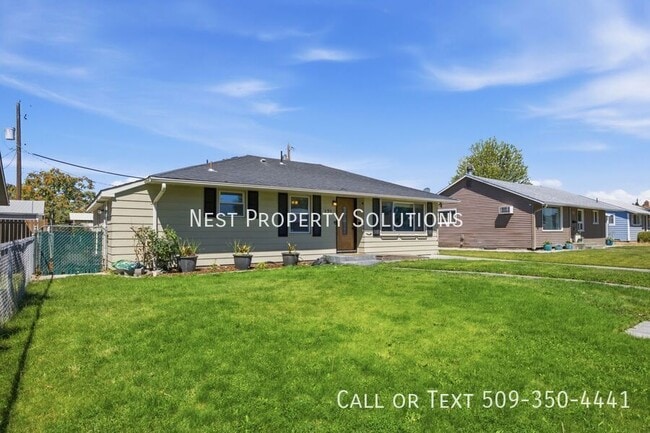 Photo - 171 G St SE