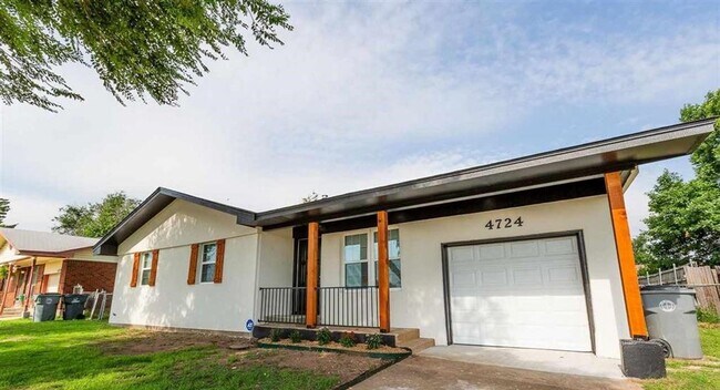 Photo - 4724 NW Ridgecrest Dr