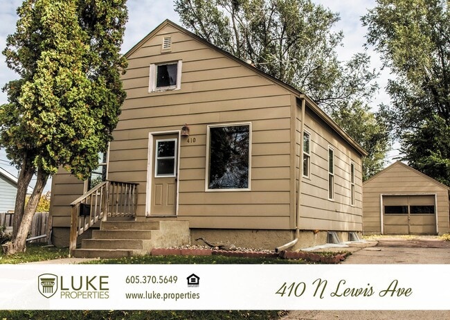 Building Photo - 410 N Lewis Ave Rental