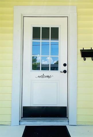 Photo - 704 Nash St