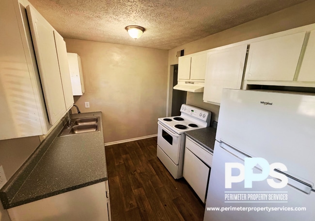 Building Photo - 1730 Sams St