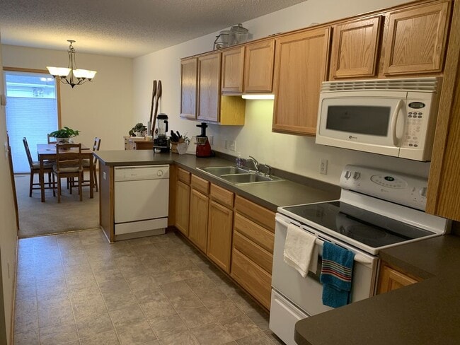 Photo - 551 French Ln