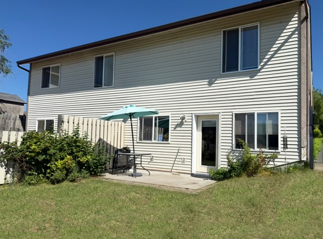 Photo - 3 Bed, 2.5 Bath Kalispell Townhome