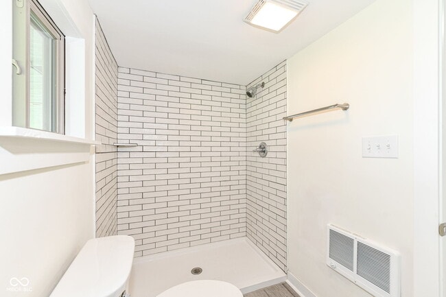 Photo - 6348 W 750 N