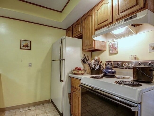 Photo - Two Bd - One Ba  close to Clark Park