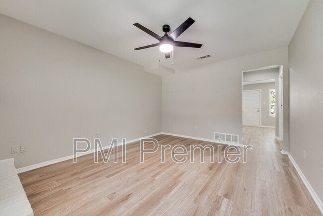 105 Wildwood Ct
