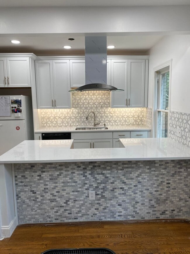 Photo - 803 E 32nd St Unidad A