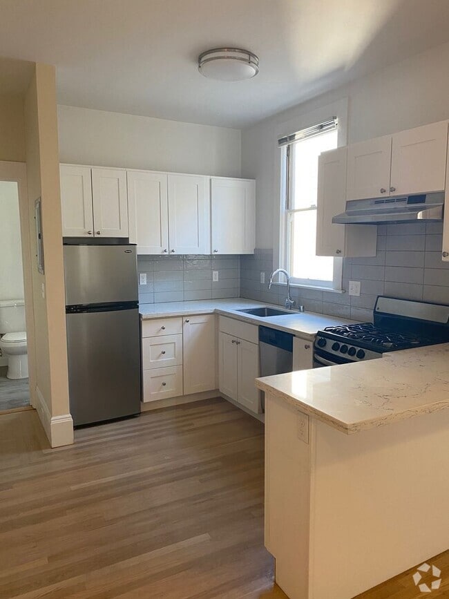 Building Photo - 3988 Unit 3 Rental
