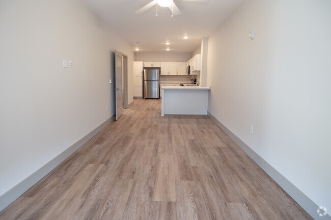 1BR, 1BA-668SF - 1B-Living room