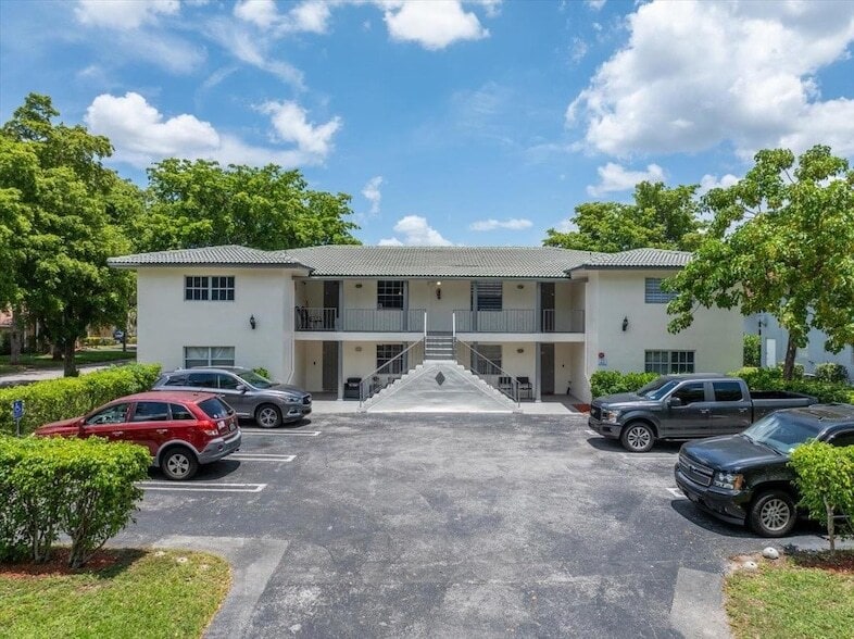 Photo - 10151 NW 35th St
