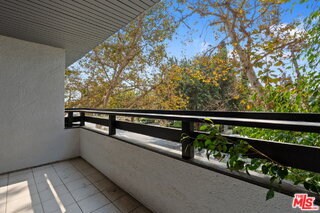 Photo - 1830 Westholme Ave